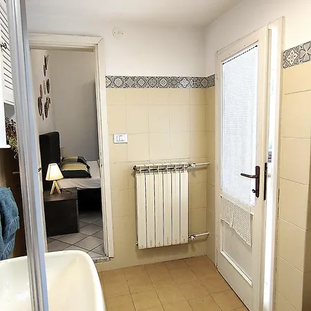 La Casetta Di Mario - A Cosy Seaside فياريجيو